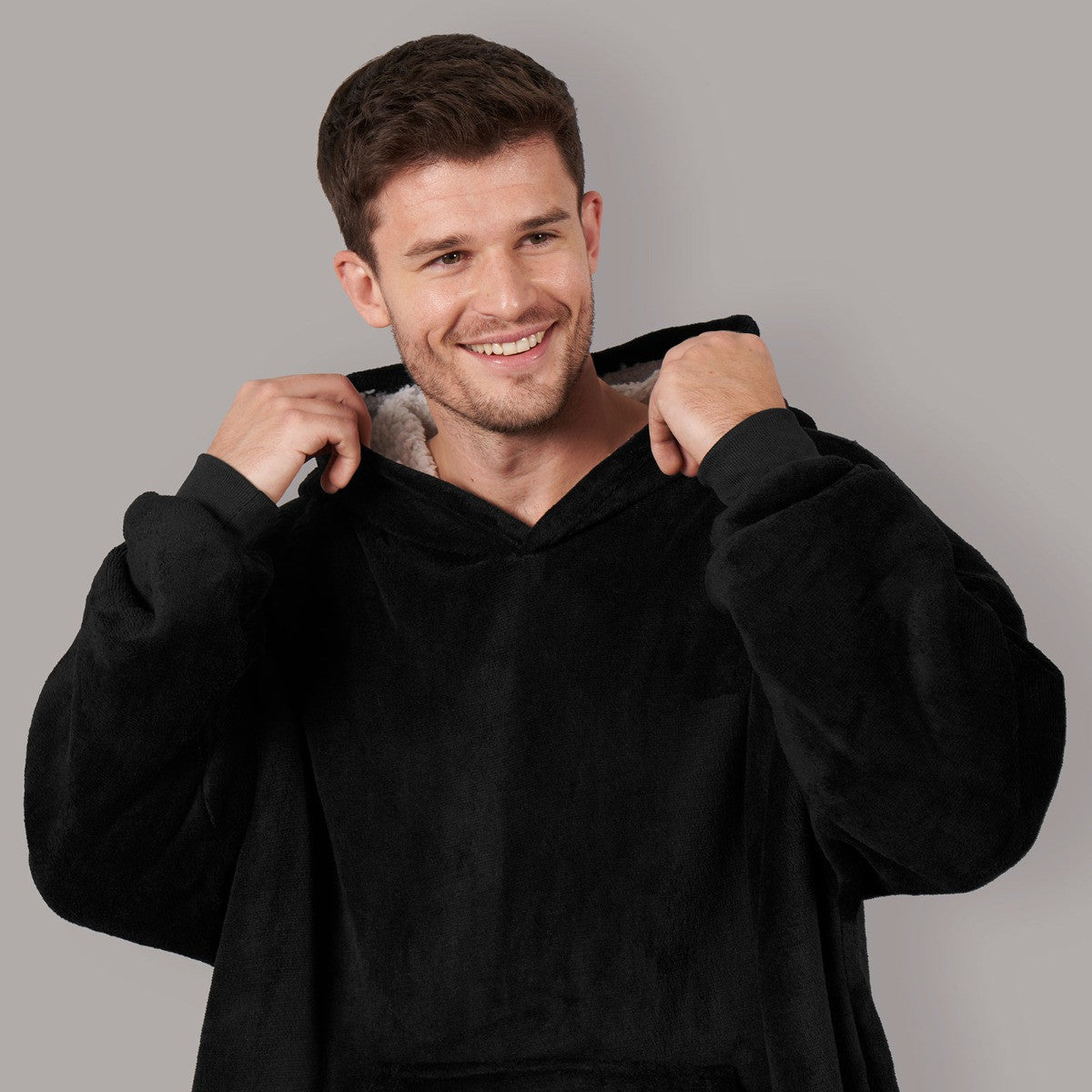 Supersoft Hoodie Blanket, Adults - Black 🇬🇧
