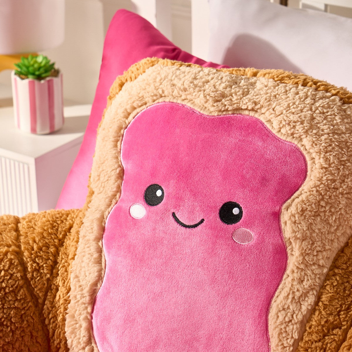 Rosie The Jam Toast Cuddle Cushion - Hot Pink/Natural 🇬🇧