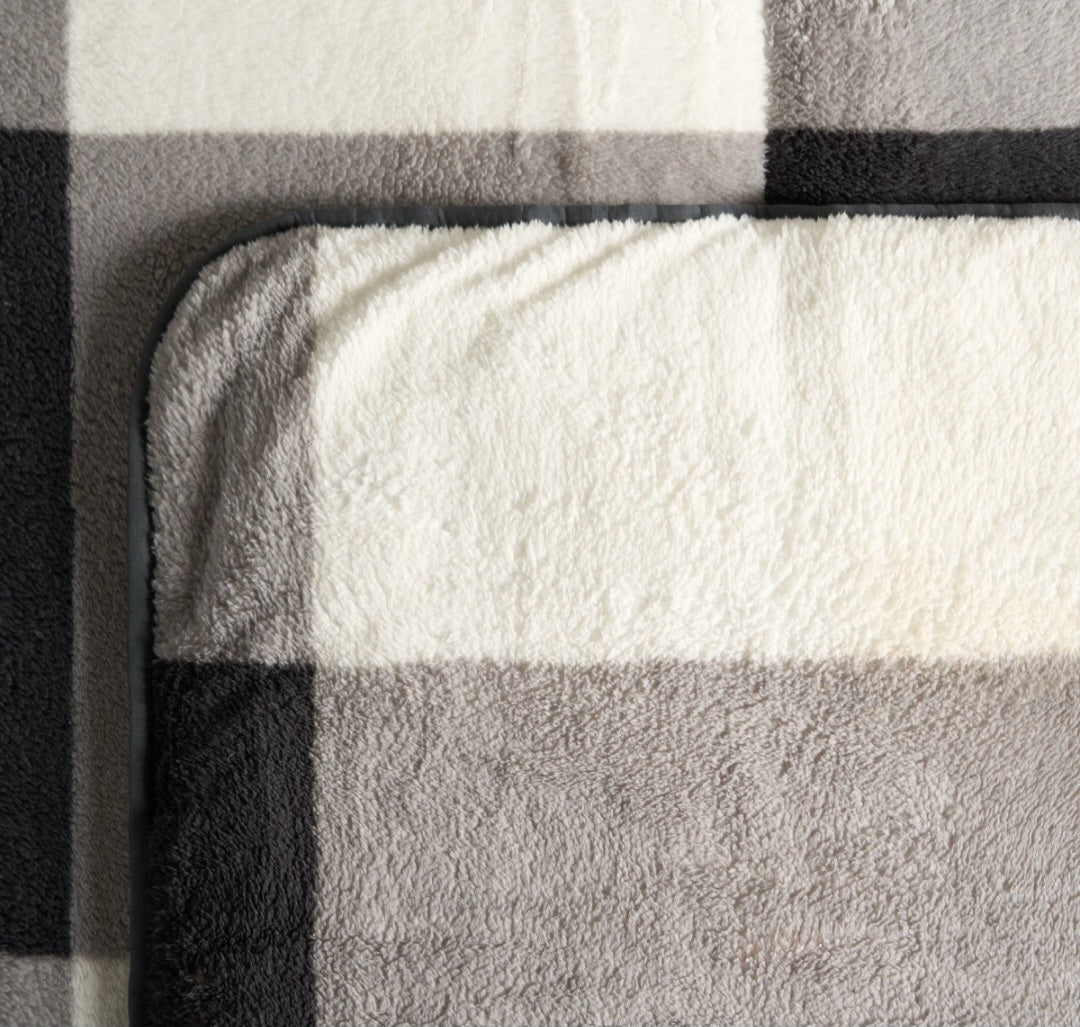 Teddy Gingham Coverless 10.5 Duvet & Pillowcases - Grey 🇬🇧