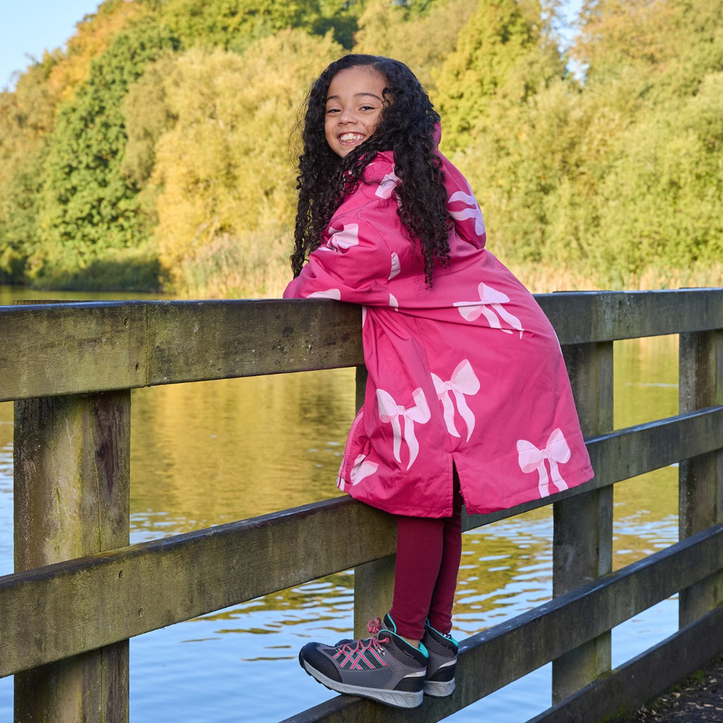 Kids Water Resistant Bow Print Sherpa Drying Robe - Pink 🇬🇧