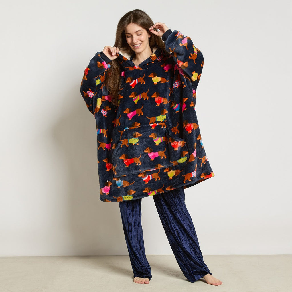 Sausage Dog Print Hoodie Blanket - Navy 🇬🇧