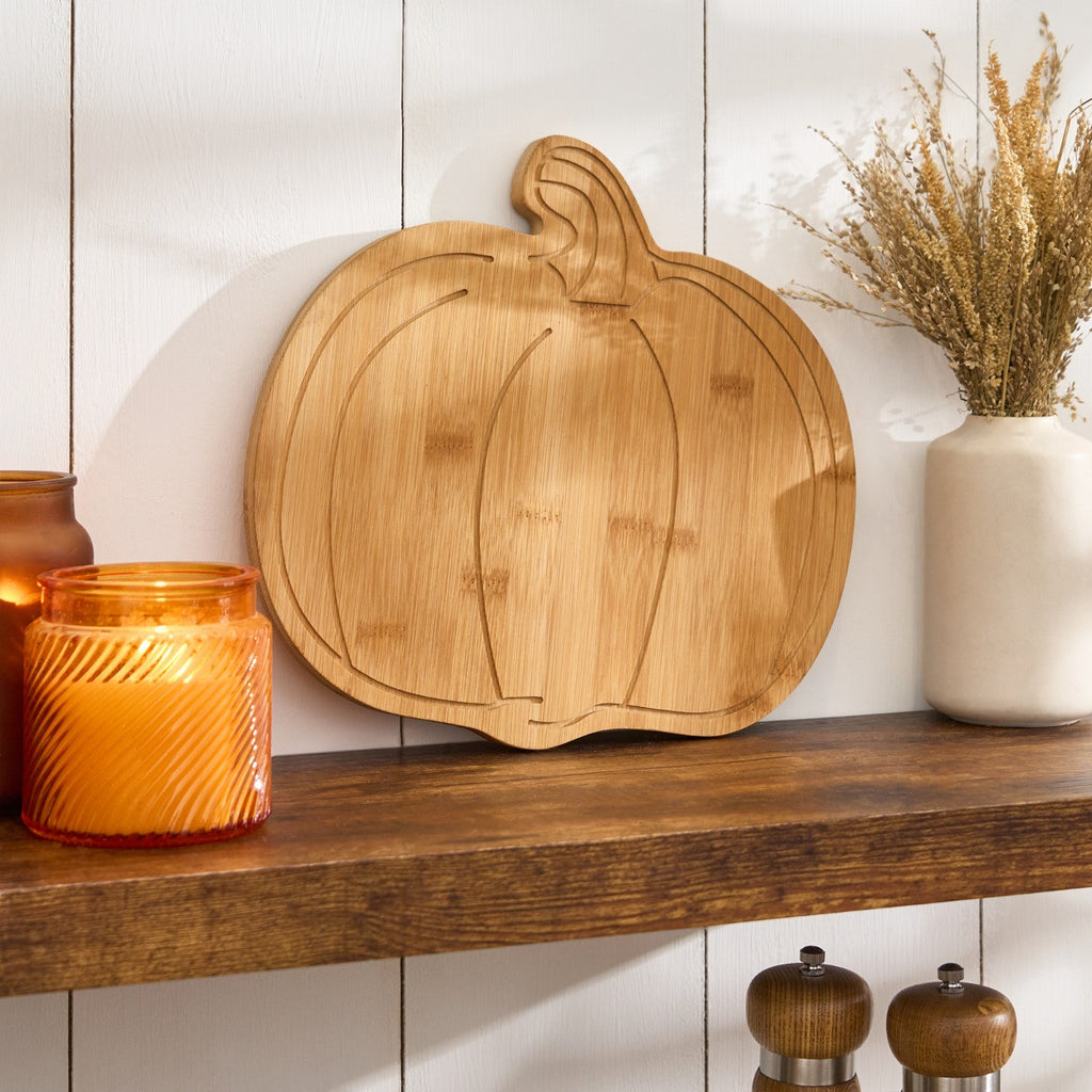 Wooden Pumpkin Serving Board - Natural 🇬🇧