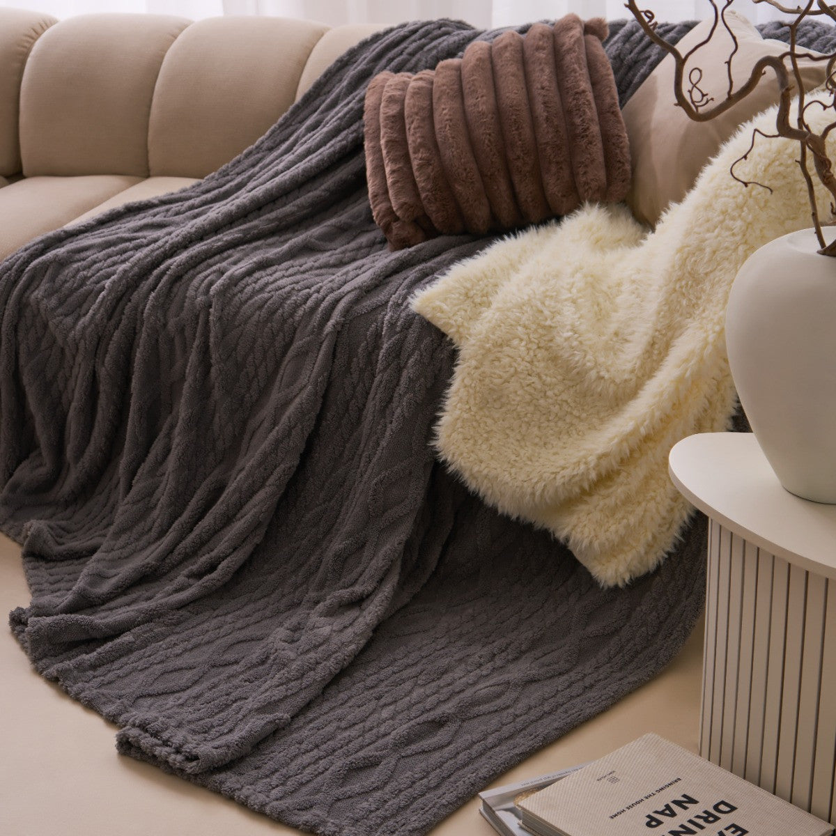 Cable Knit Family Throw - Grey 🇬🇧