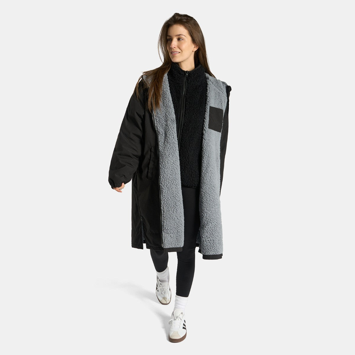 Adults Water Resistant Sherpa Drying Robe - Black
🇬🇧