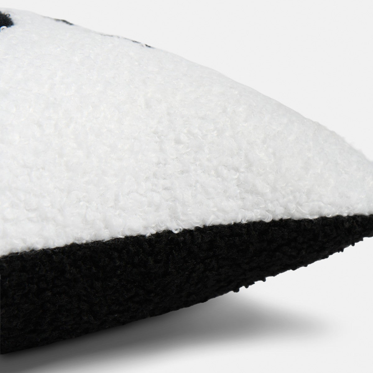 Boucle "BOO" Cushion - Monochrome 🇬🇧