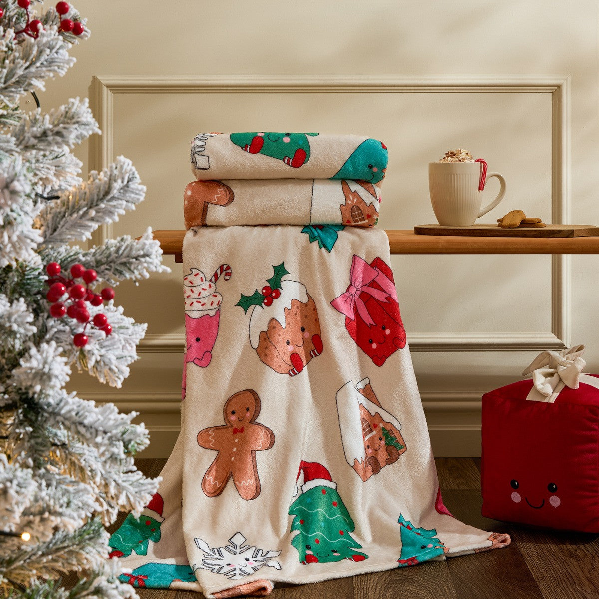 Ultra Soft Sweetie Pies Christmas Print Throw - Multi 🇬🇧