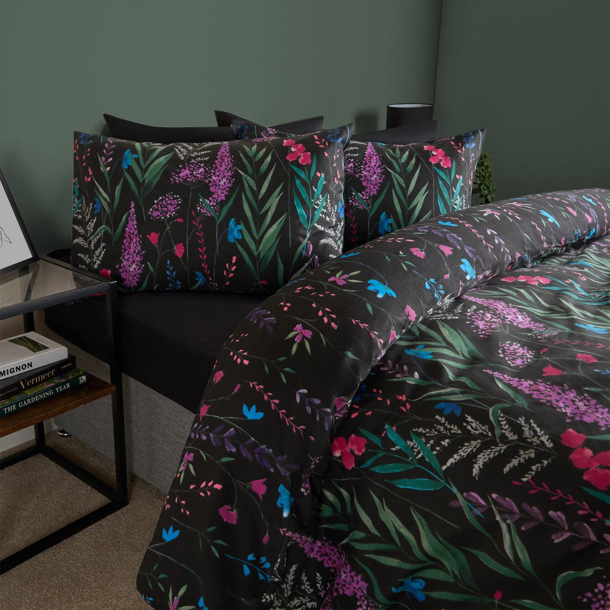 Botanics Stems Duvet Cover Set - Black 🇬🇧