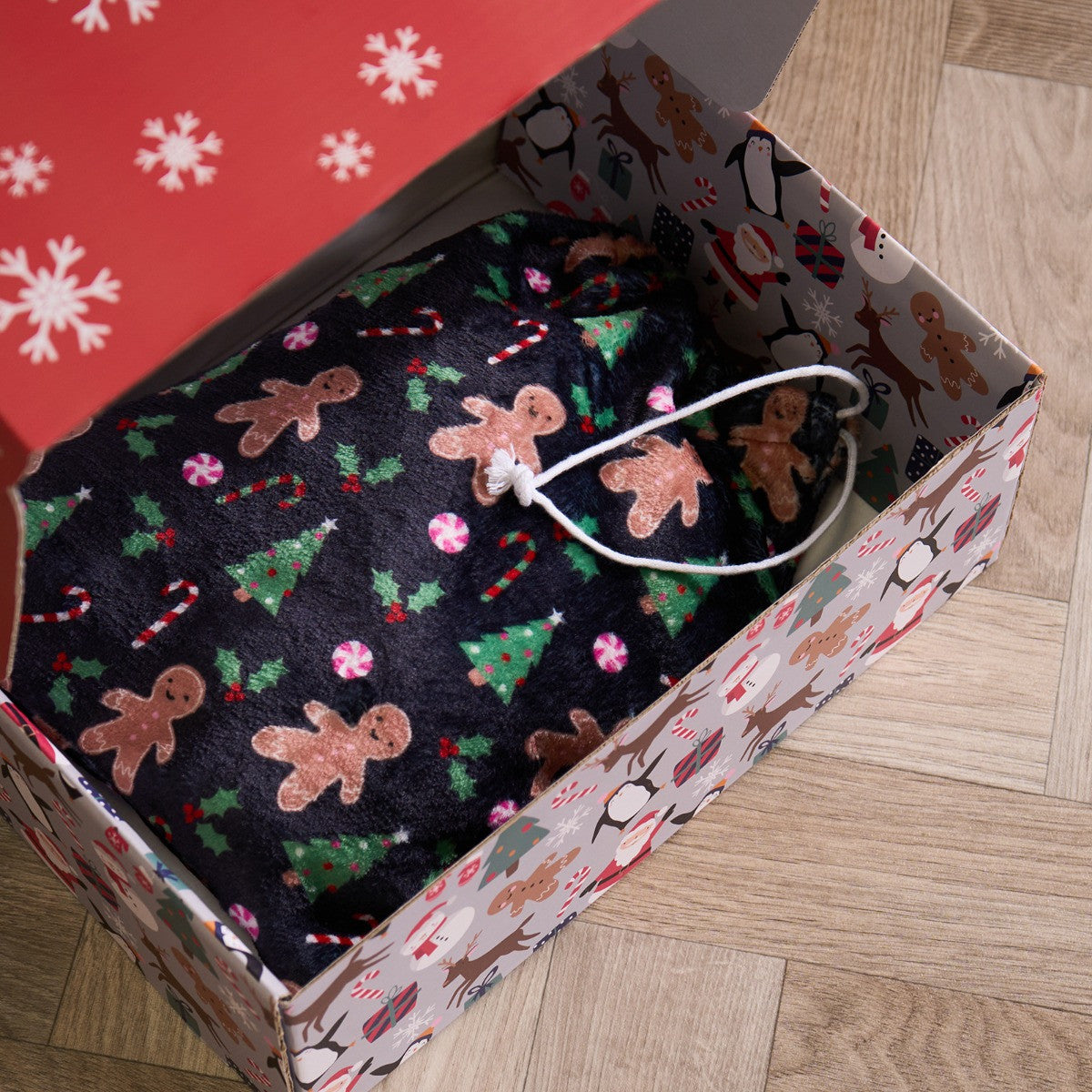 Wooden Effect Christmas Eve Box 🇬🇧