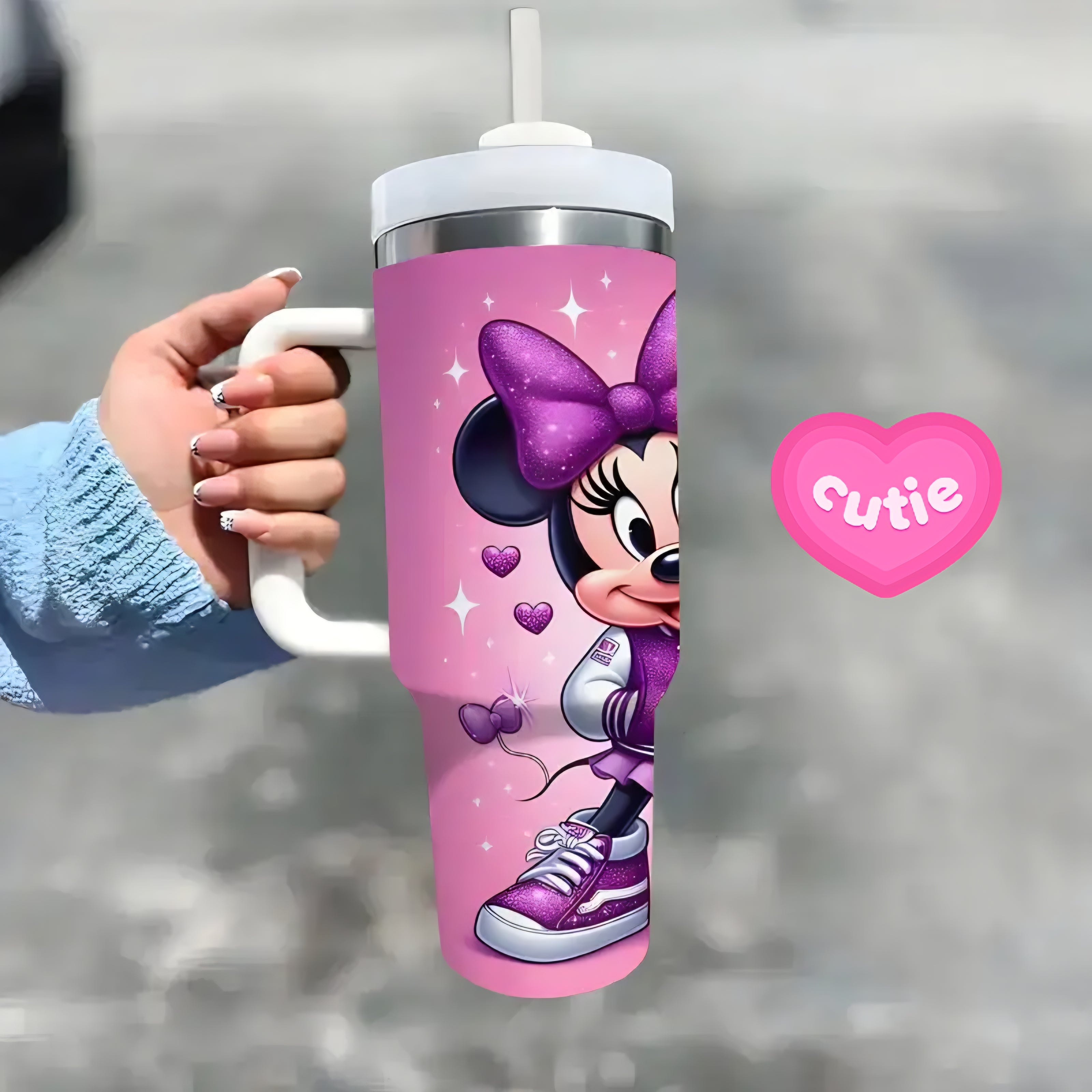 Drinking Cup with handle and Straw 🇨🇳
