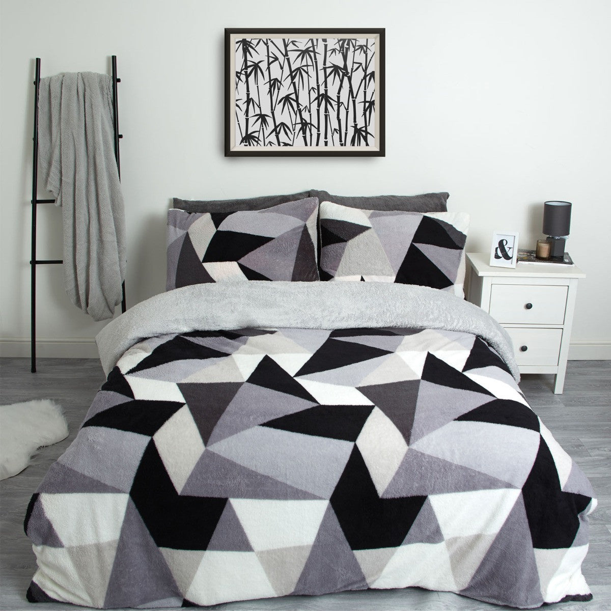Shapes Teddy Fleece Duvet Cover Set - Grey 🇬🇧