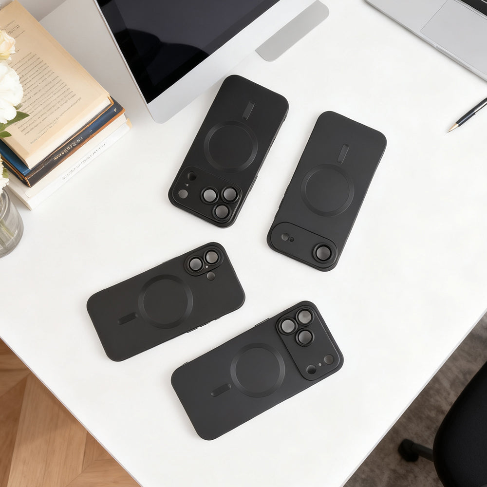 iPhone 17 Pro Max Case Shockproof Magnetic Silicone Case for Apple-Black 🇬🇧