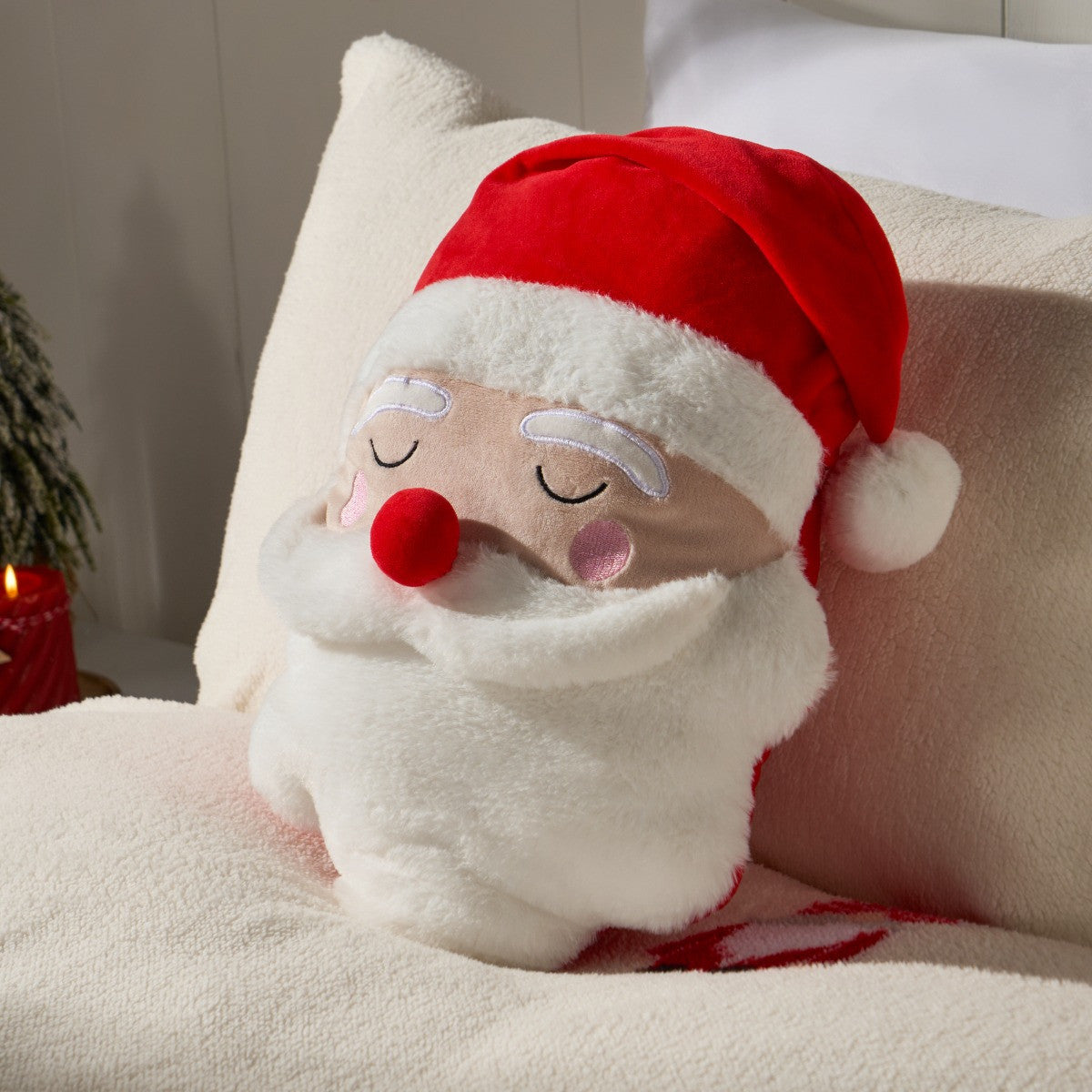 Santa Shaped Cushion - Red 🇬🇧