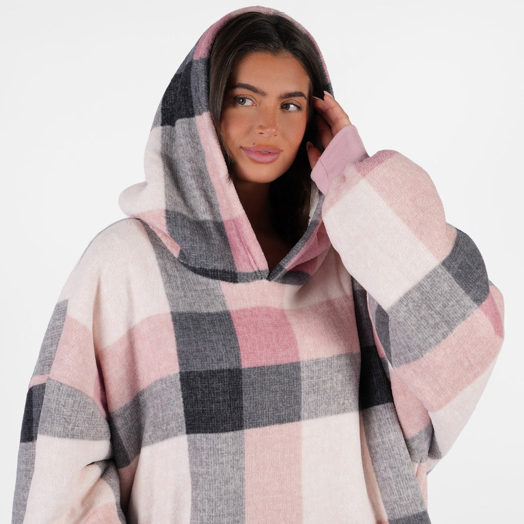 Tartan Winter Check Sherpa Hoodie Blanket, Adults - Blush 🇬🇧