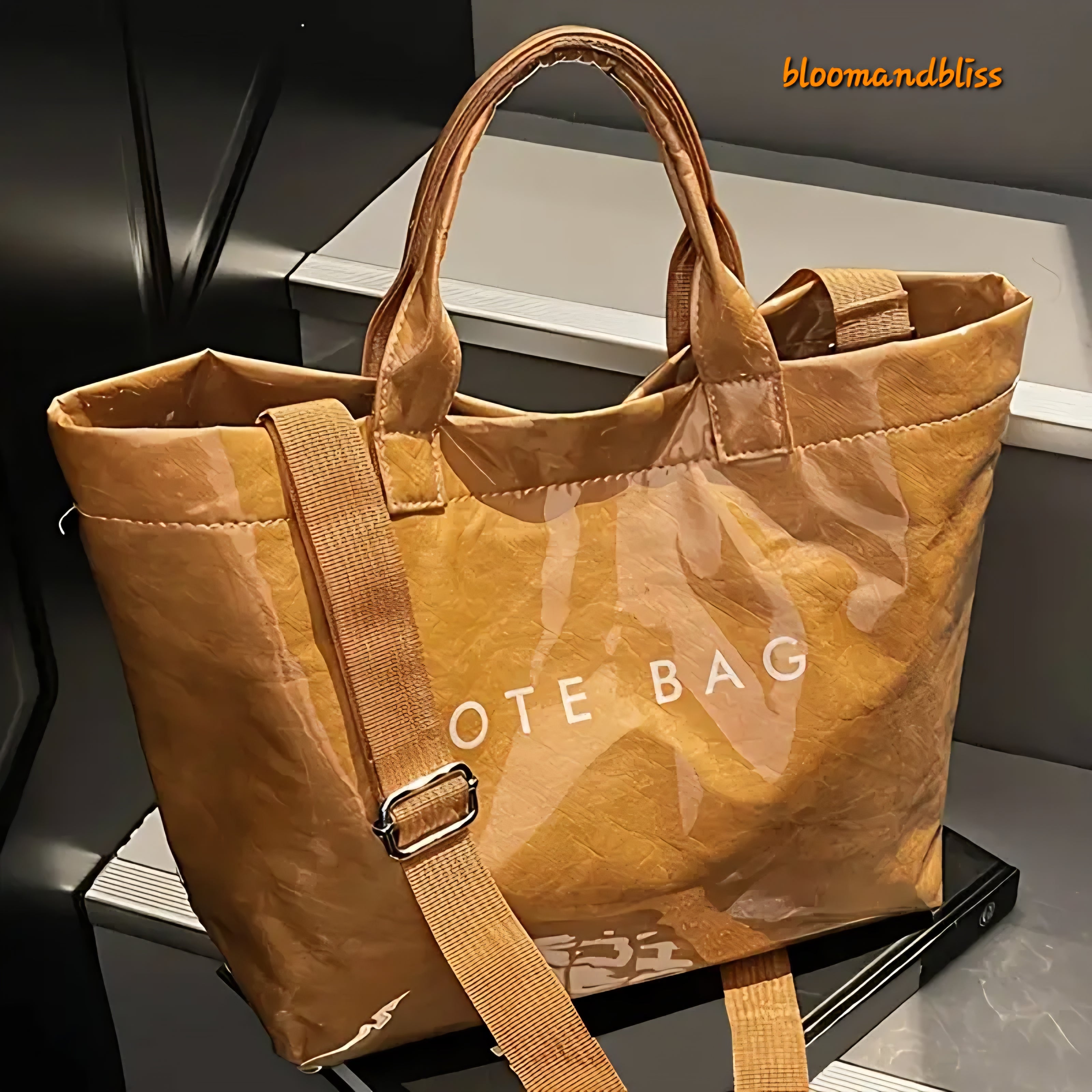 Ladies tote bag with adjustable strap 🇨🇳