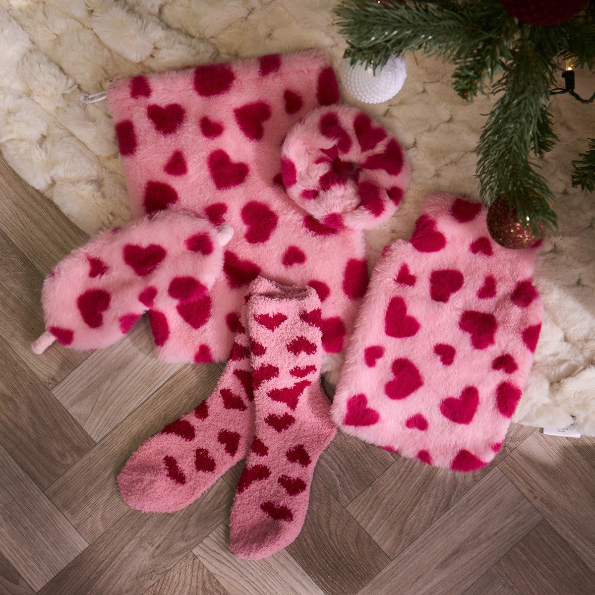 Heart Print Cosy Hot Water Bottle Gift Set 🇬🇧