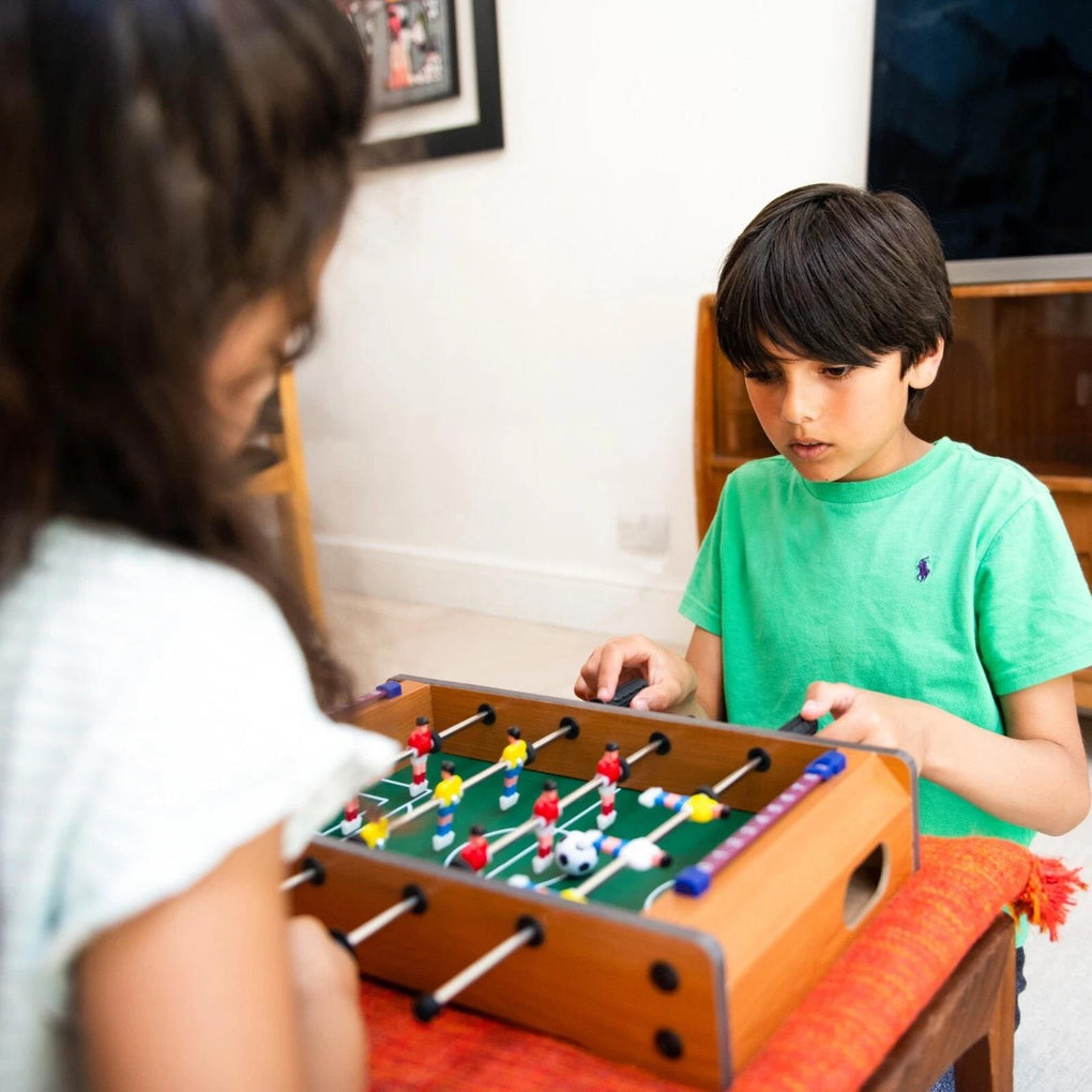 Mini Tabletop Foosball Game for Kids – Portable Indoor Toy 🇬🇧