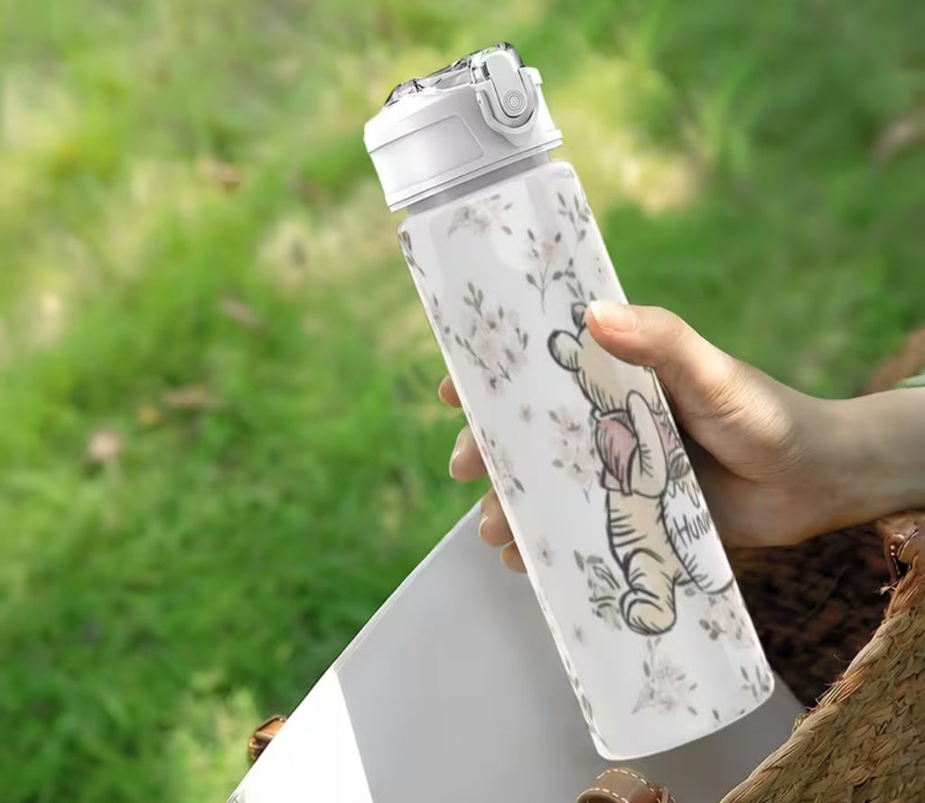 1pc Disney Winnie Plastic Water Bottle, Cute Printed Design 🇨🇳