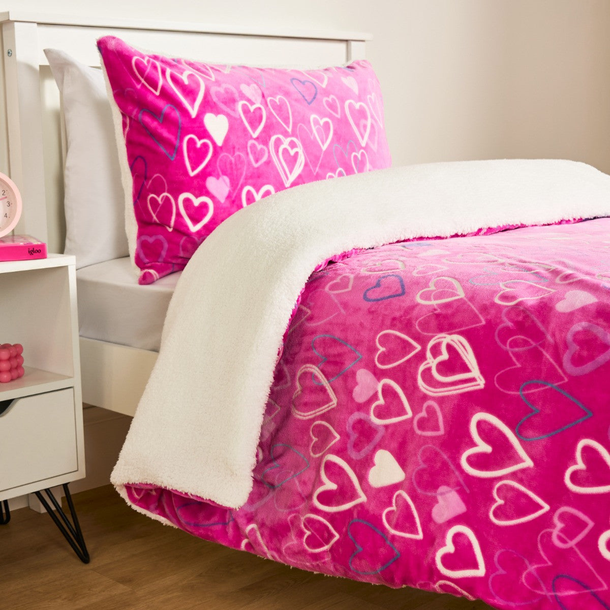 Heart Printed Glow In The Dark Duvet Set - Pink 🇬🇧