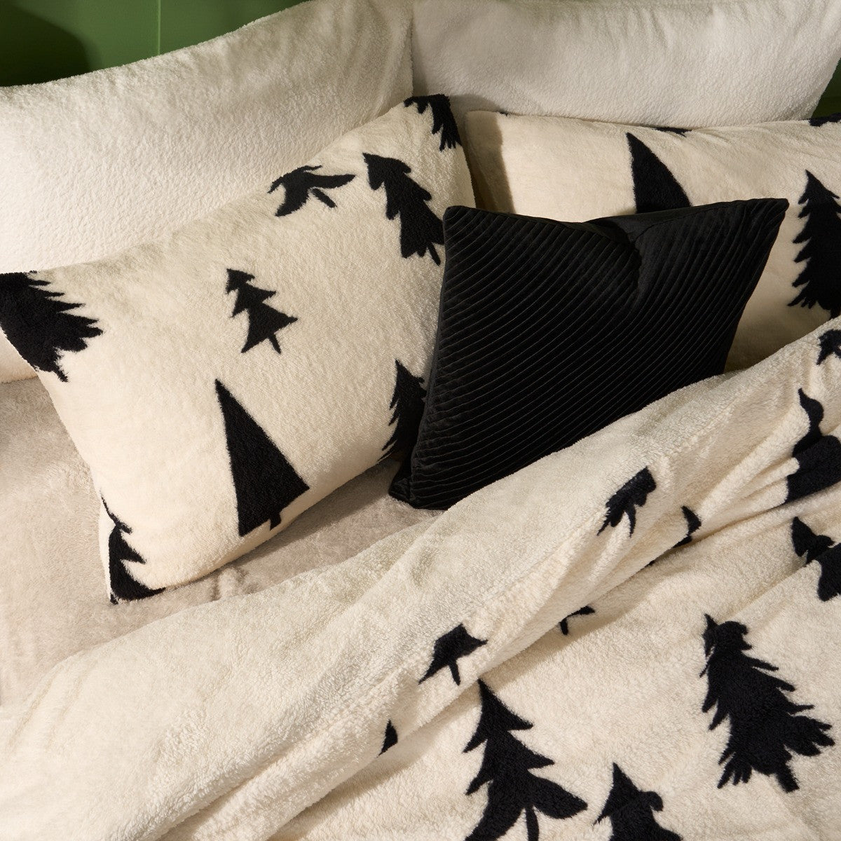 Christmas Tree Print Teddy Duvet Cover Set - Monochrome 🇬🇧