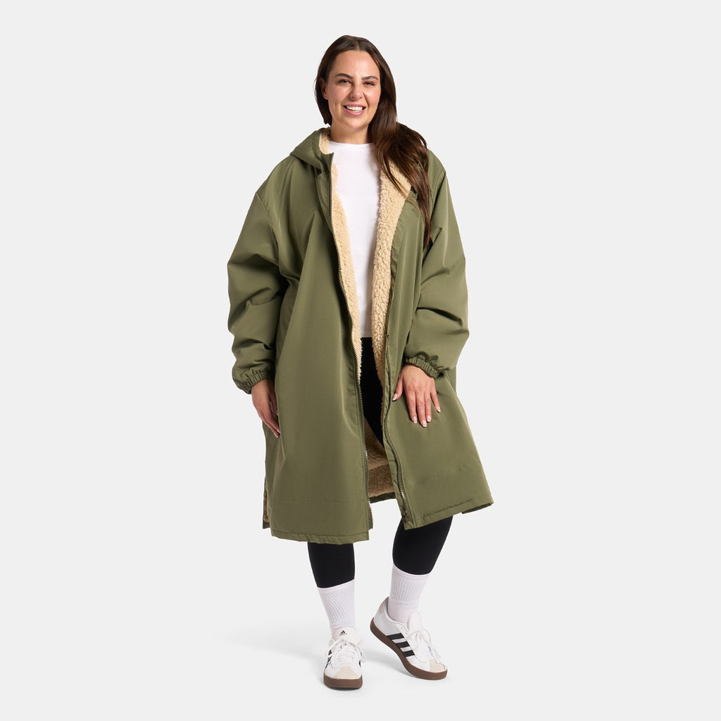 Adults Water Resistant Sherpa Drying Robe - Khaki/Beige 🇬🇧