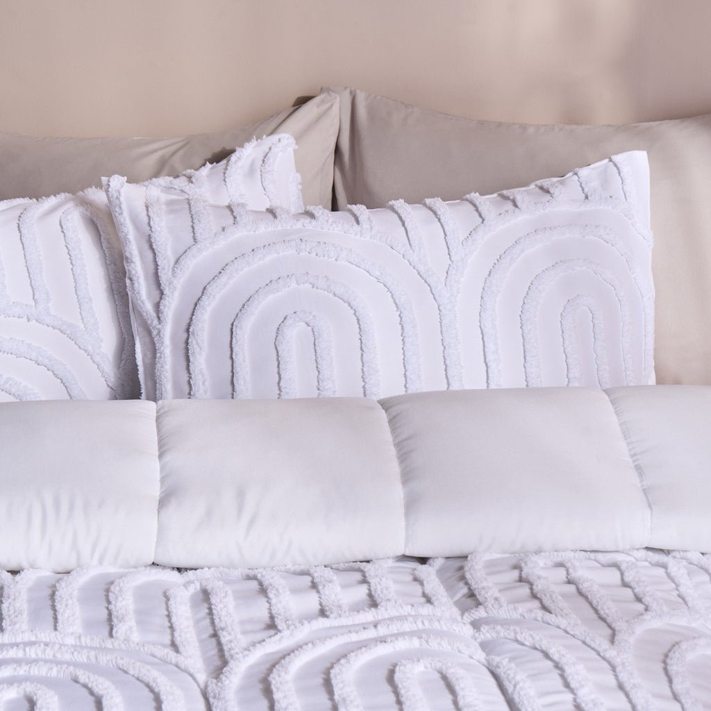 Tufted Arches Quilted Coverless 7.5 Tog Duvet Set - White 🇬🇧