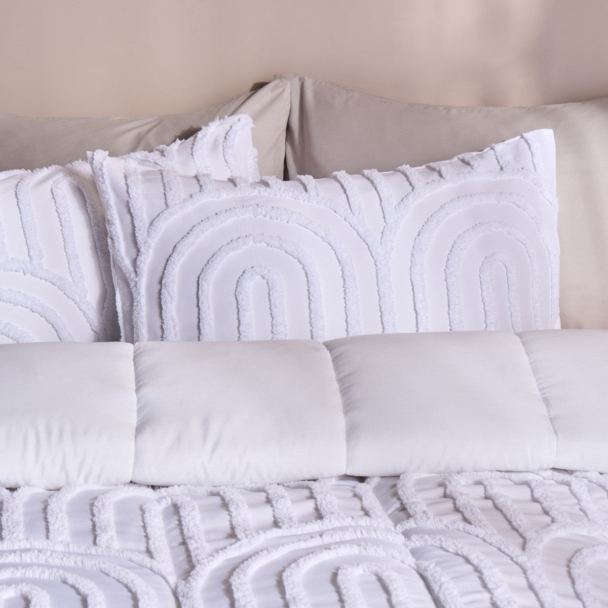 Tufted Arches Quilted Coverless 7.5 Tog Duvet Set - White 🇬🇧