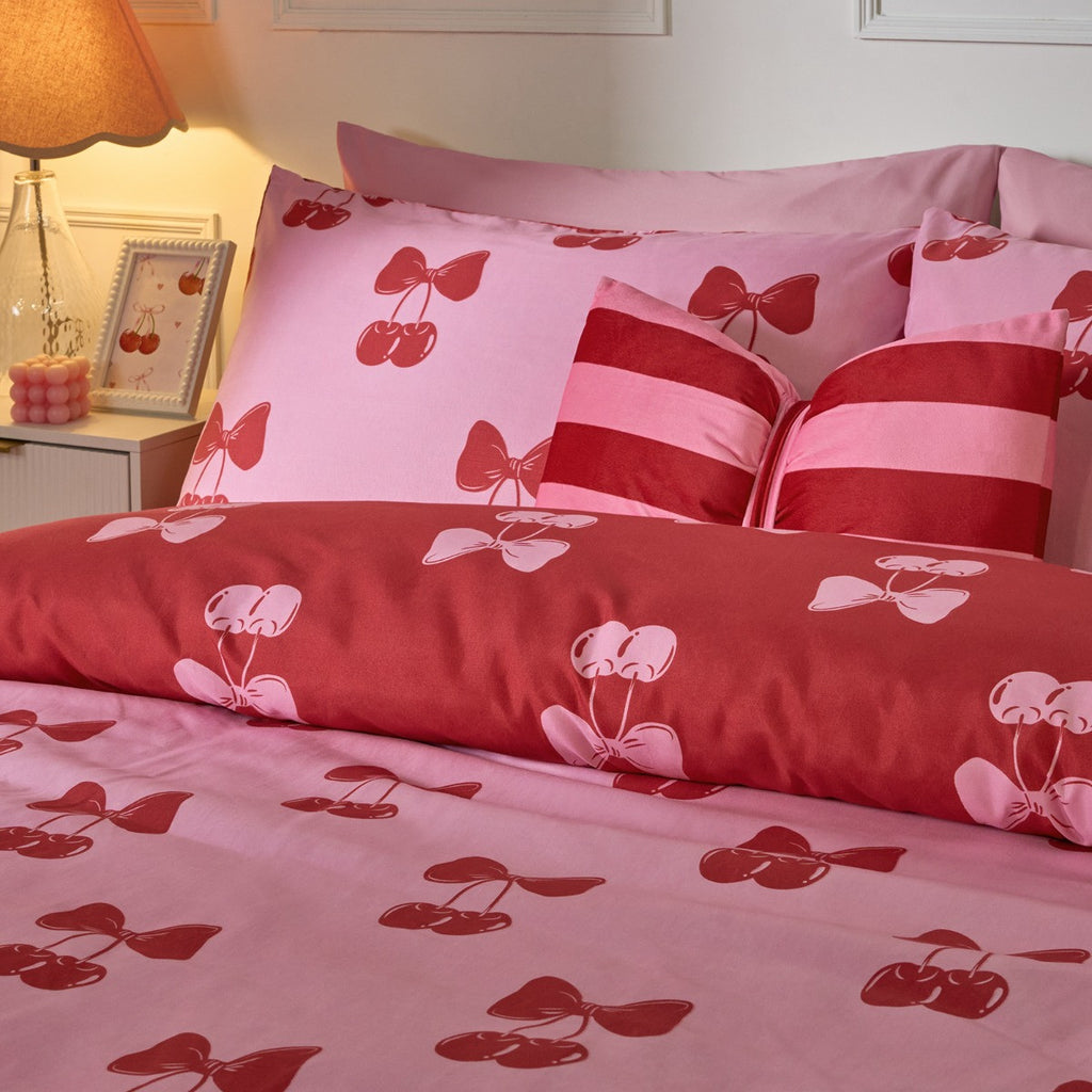 Cherry Bow Print Reversible Duvet Cover Set - Pink/Red 🇬🇧