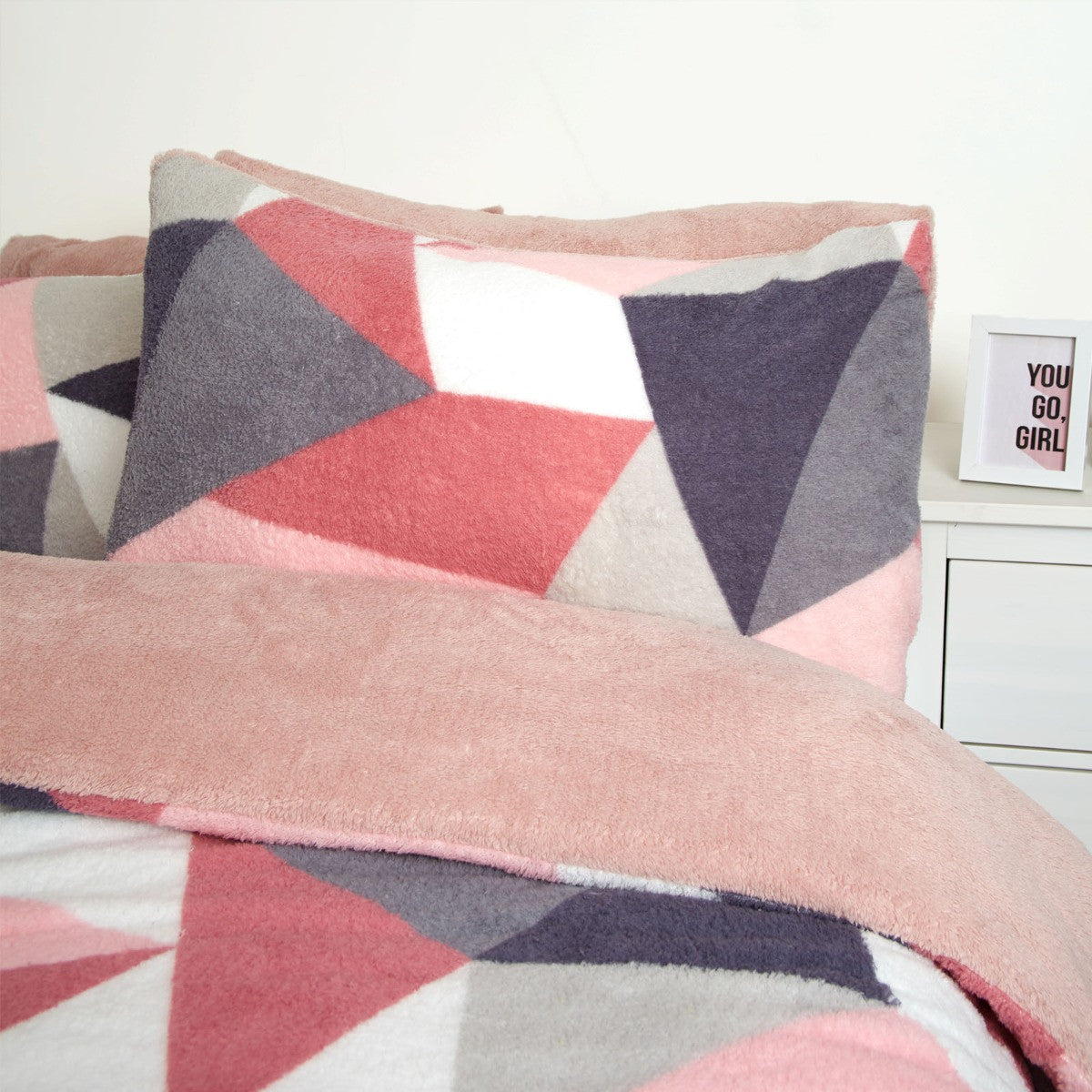 Shapes Teddy Fleece Duvet Cover Set - Blush 🇬🇧
