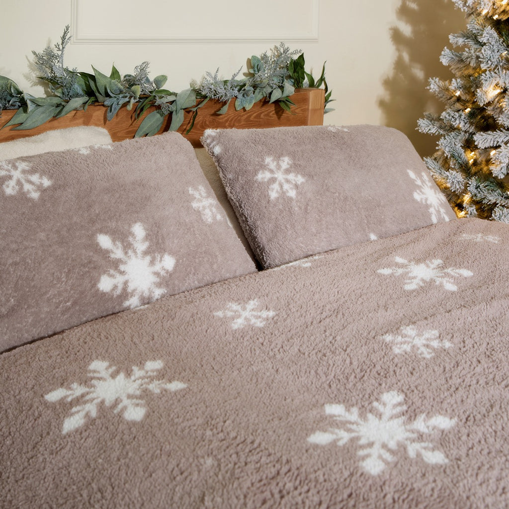 Snowflake Teddy Duvet Cover Set - Natural 🇬🇧