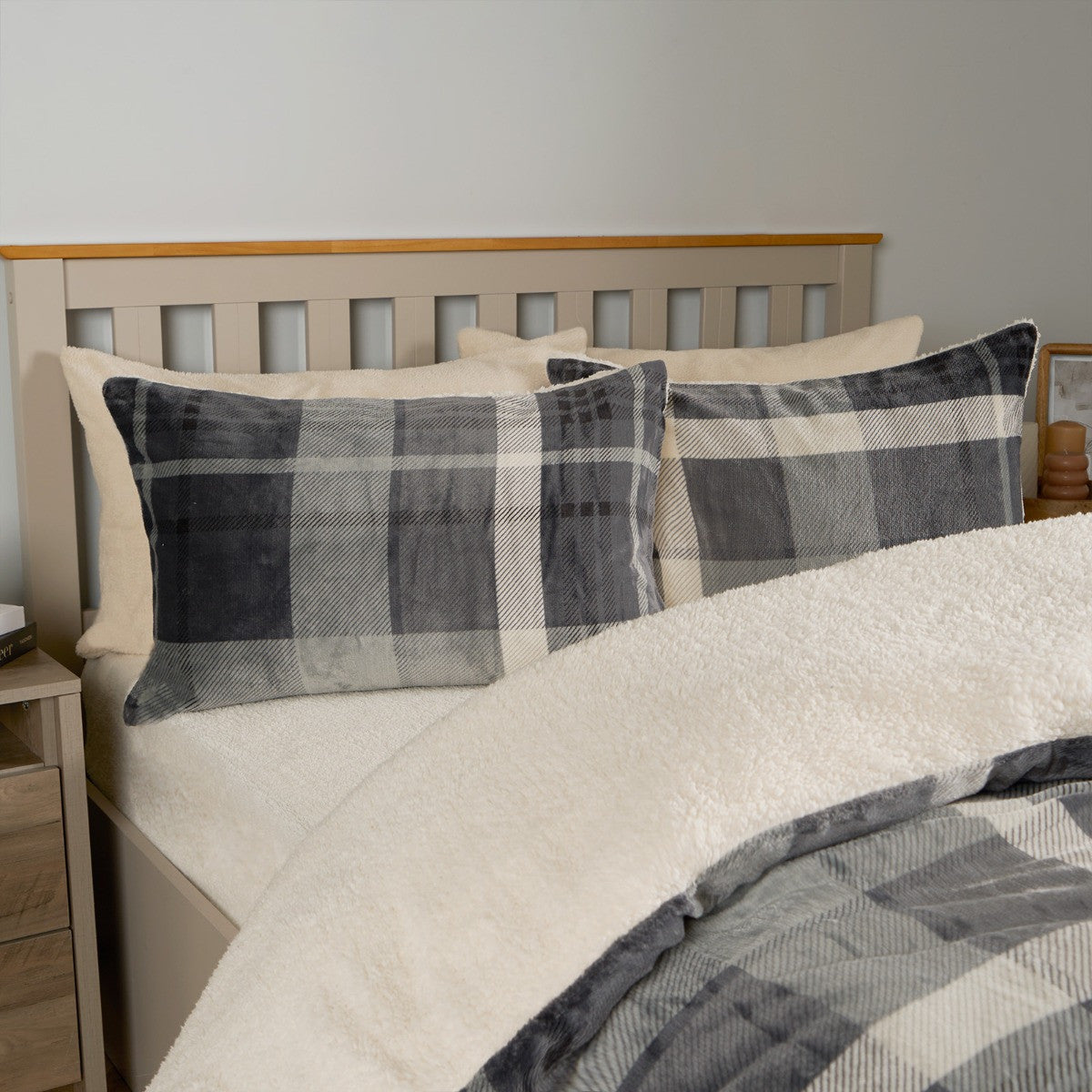 Winsford Check Fleece Duvet Set - Grey 🇬🇧