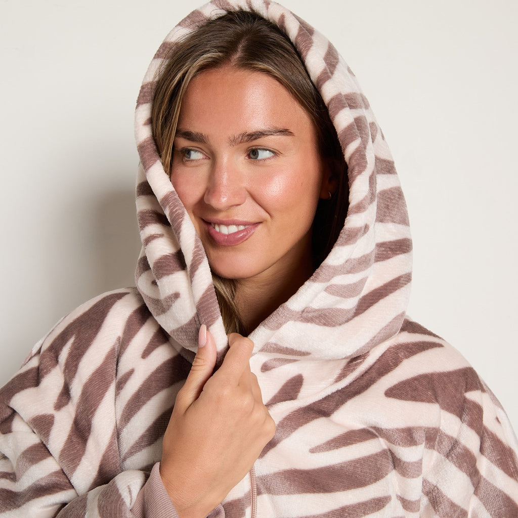 Zebra Print Zipper Hoodie Blanket - Beige 🇬🇧