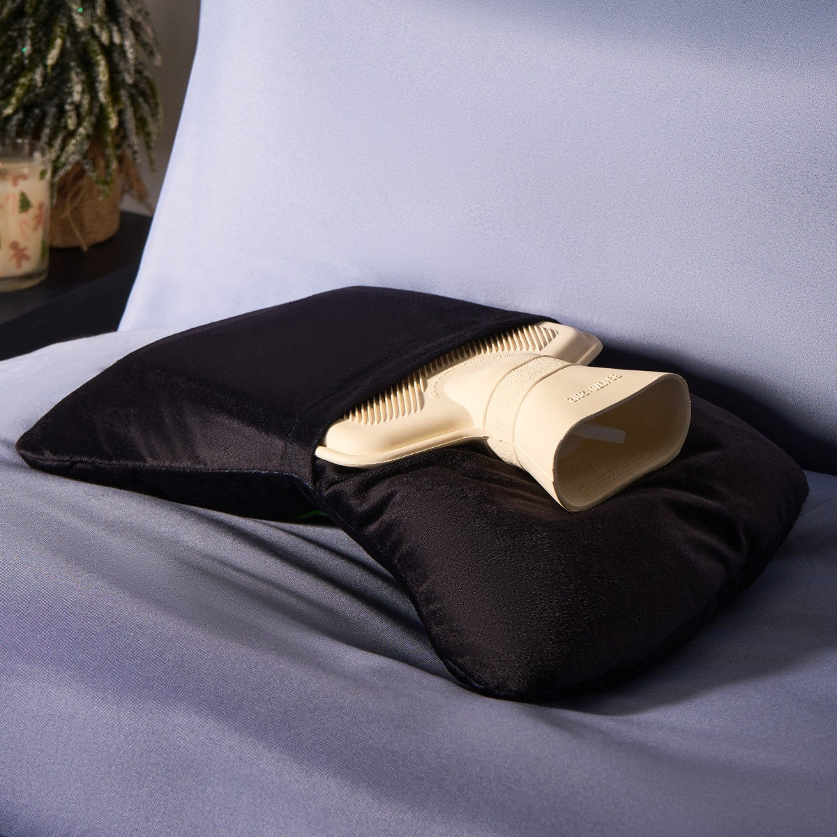 Gaming Controller Hot Water Bottle - Black 🇬🇧