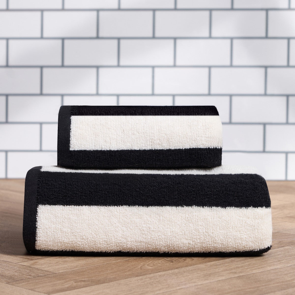 100% Cotton Jacquard Striped Towel - Monochrome 🇬🇧
