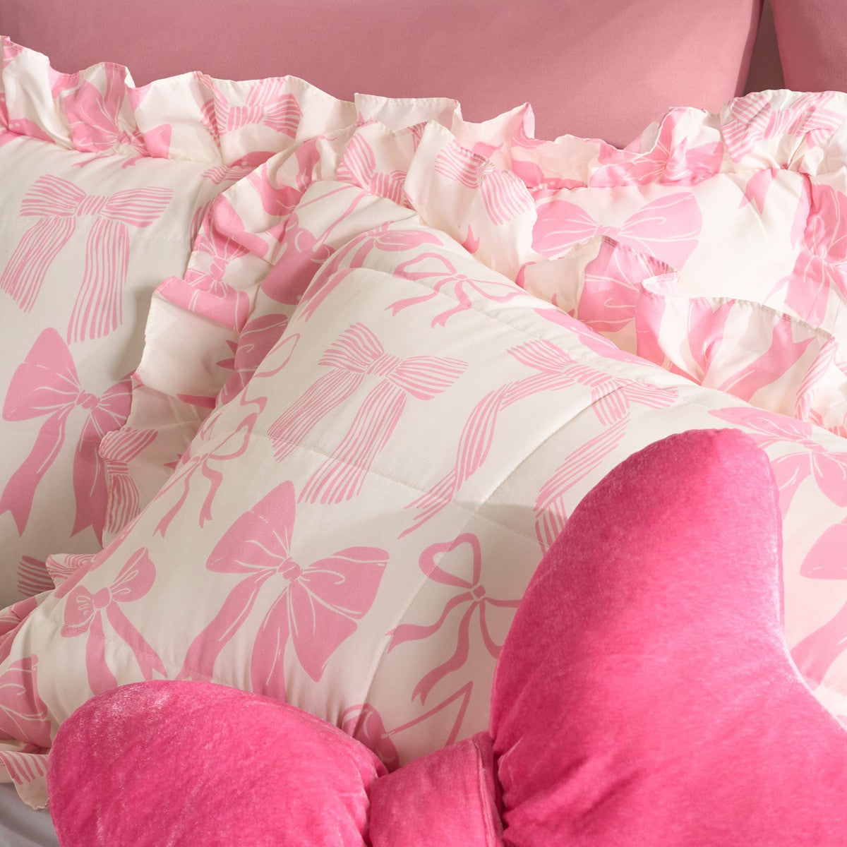 Bow Print Frill Edge Coverless 7.5 Tog Duvet Set - Pink 🇬🇧