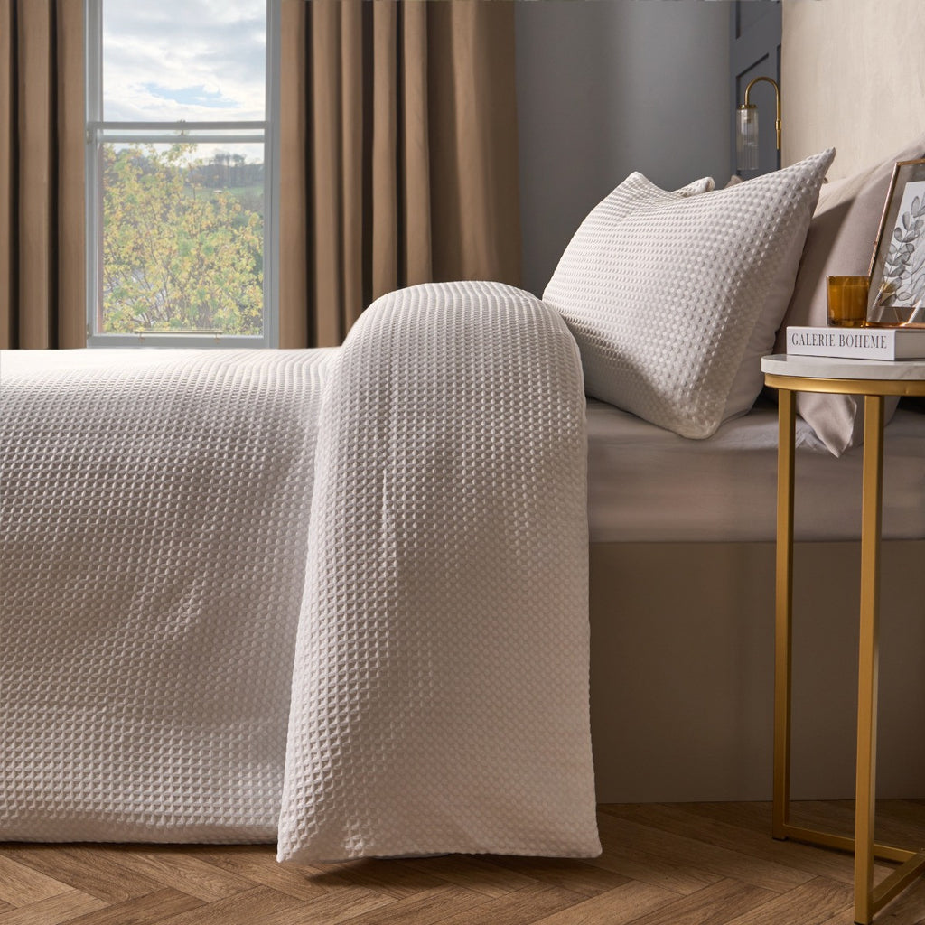 Waffle Textured Luxury Duvet Cover Set - White 🇬🇧