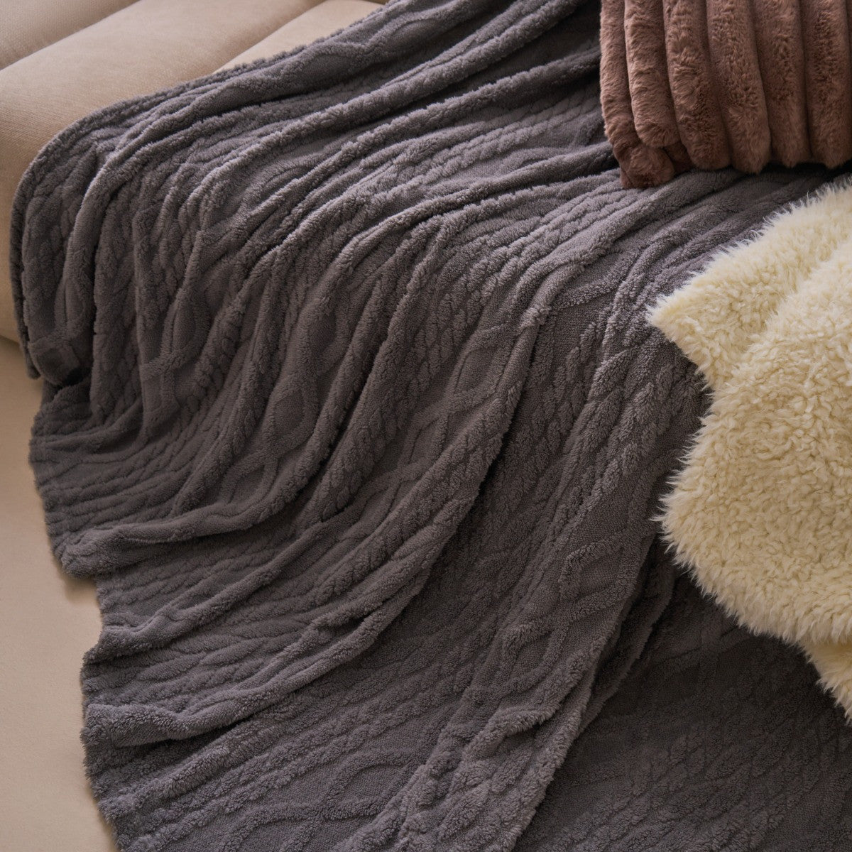 Cable Knit Family Throw - Grey 🇬🇧