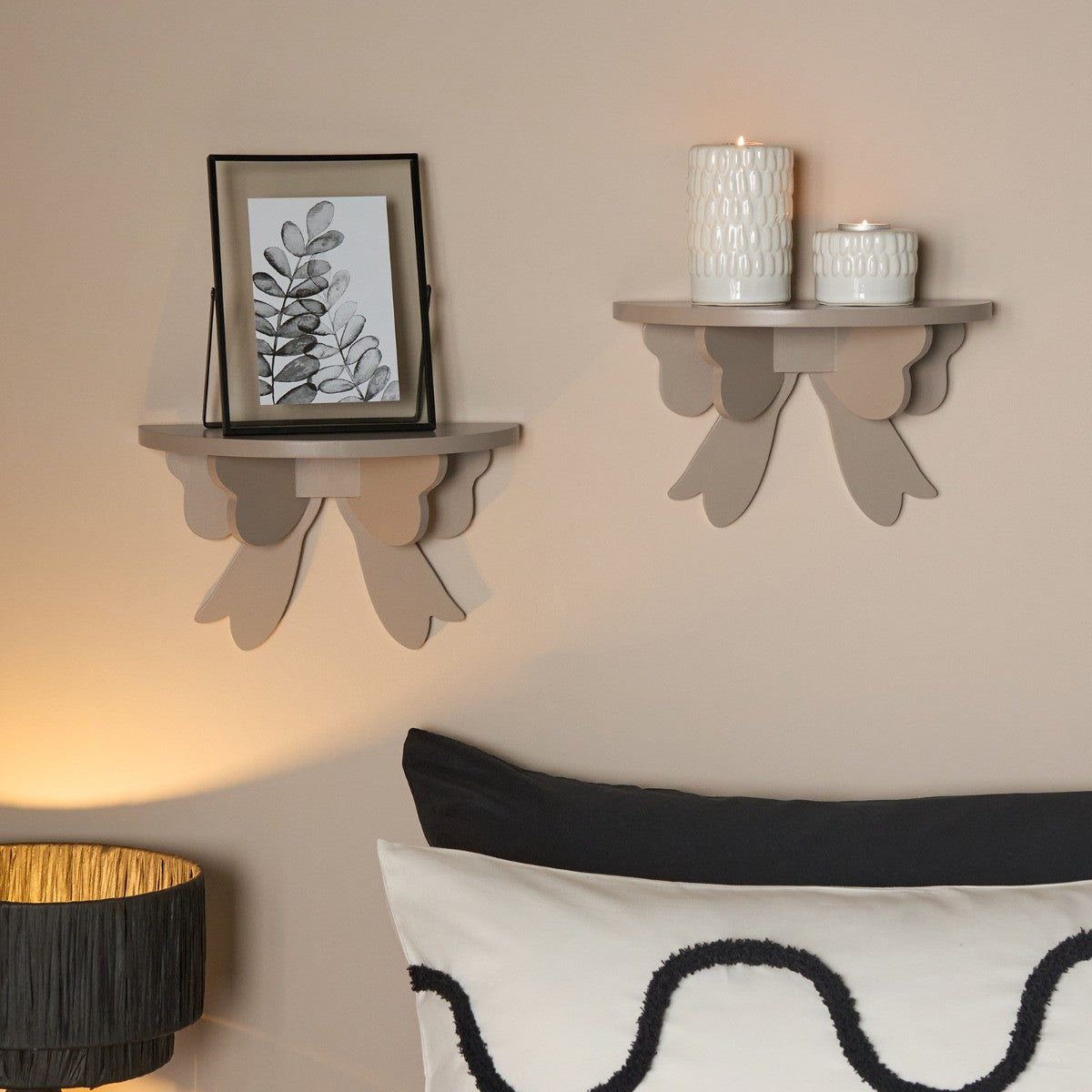 Bow Shelves - 2 Pack 🇬🇧