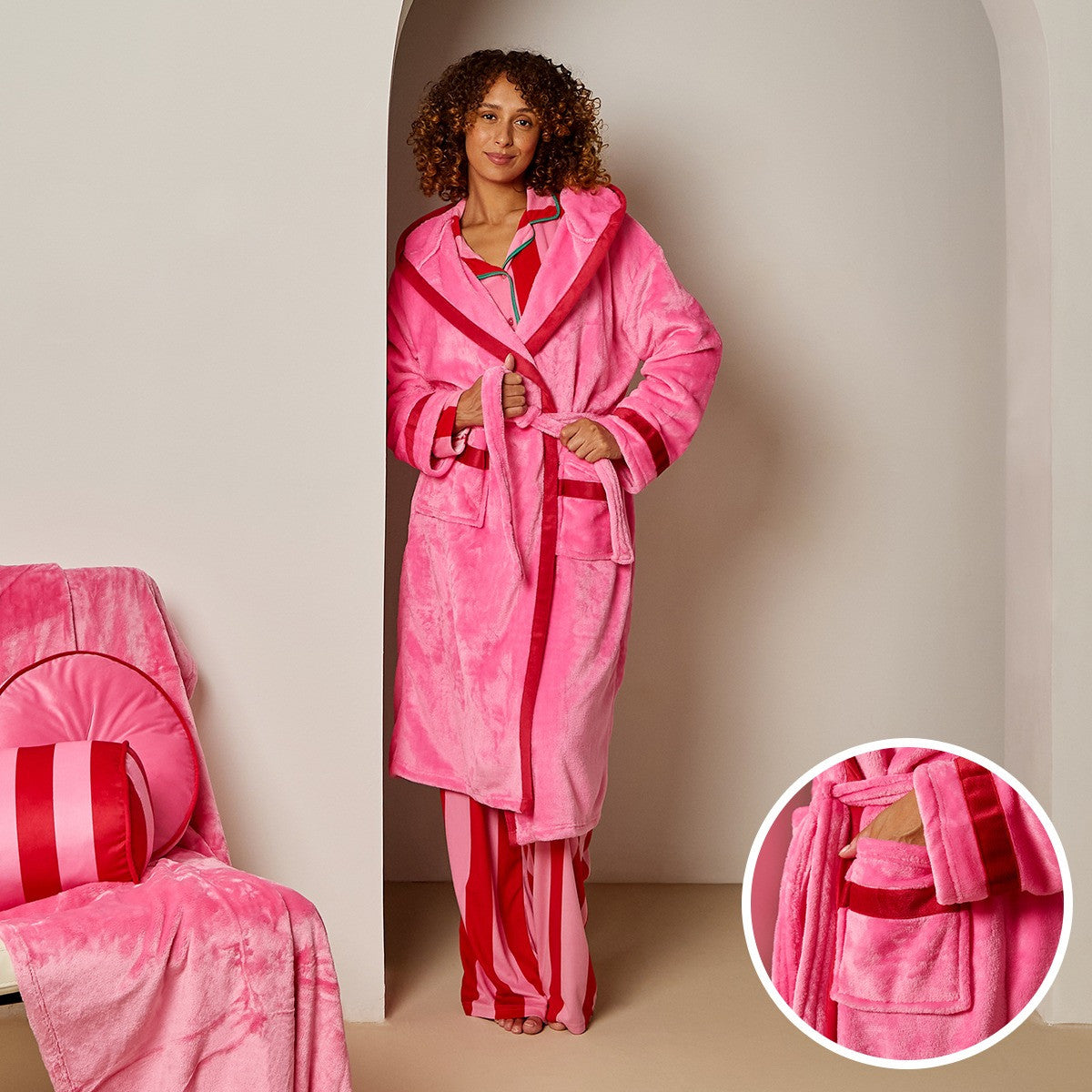 Flannel Fleece Piped Edge Dressing Gown, Adults 🇬🇧