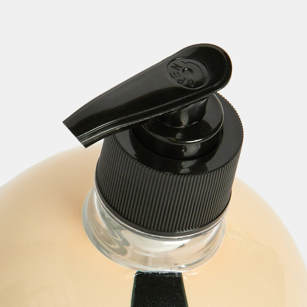 2 Pack Bow Bauble Soap Dispensers 🇬🇧