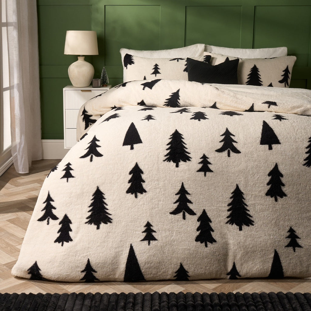 Christmas Tree Print Teddy Duvet Cover Set - Monochrome 🇬🇧