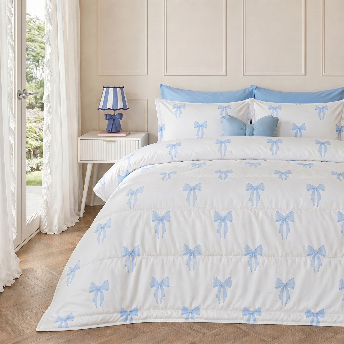 Bow Print Coverless 10.5 Tog Duvet Set - Blue 🇬🇧