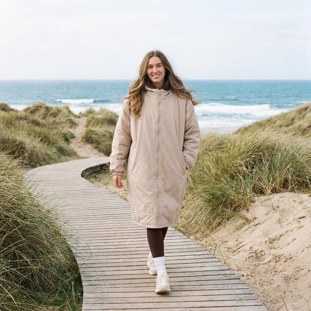 Adults Water Resistant Sherpa Drying Robe - Beige 🇬🇧