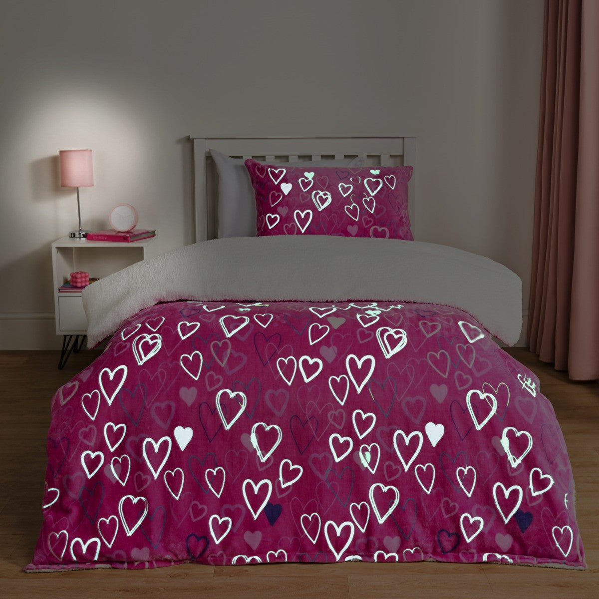 Heart Printed Glow In The Dark Duvet Set - Pink 🇬🇧