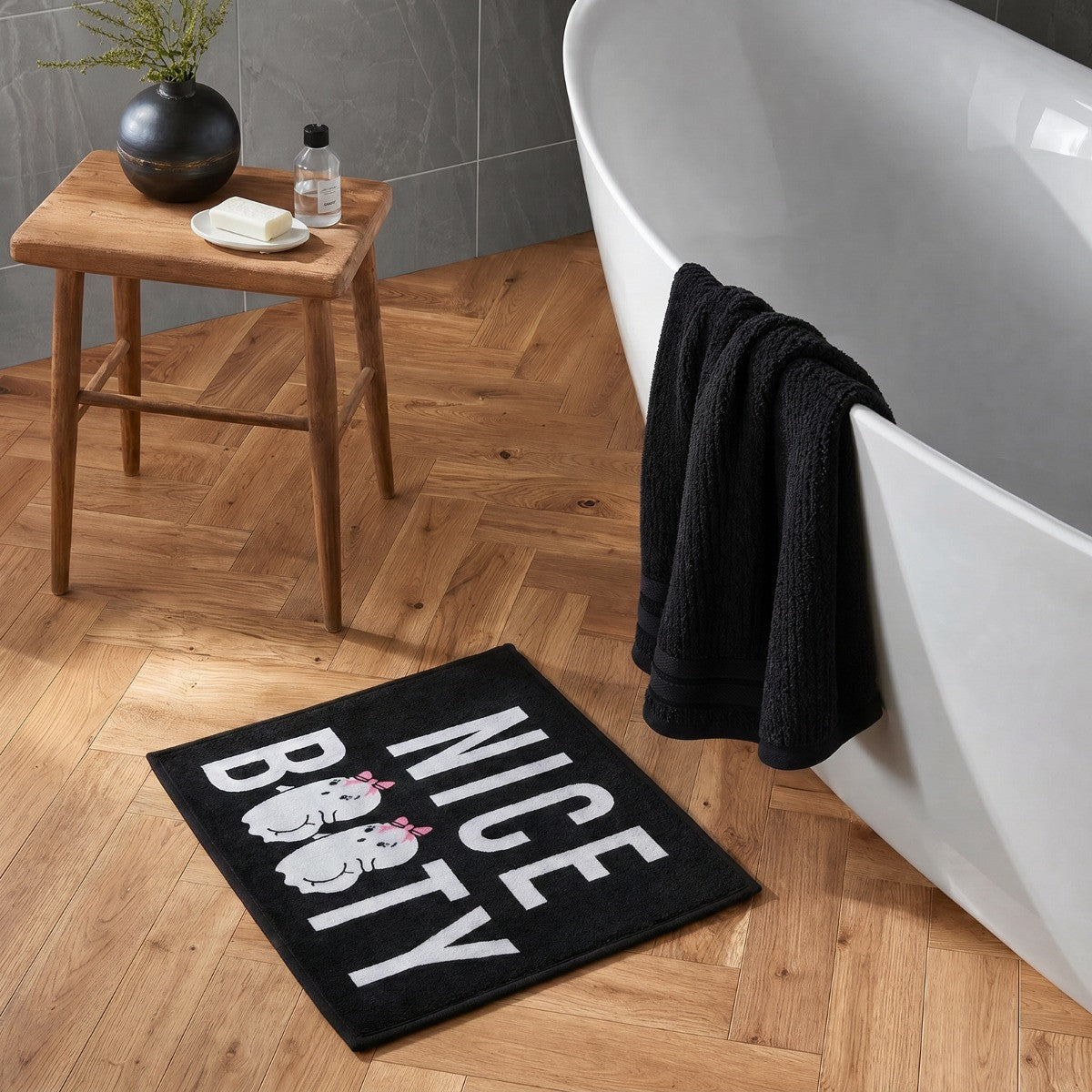Nice Booty Slogan Halloween Bath Mat - Monochrome 🇬🇧
