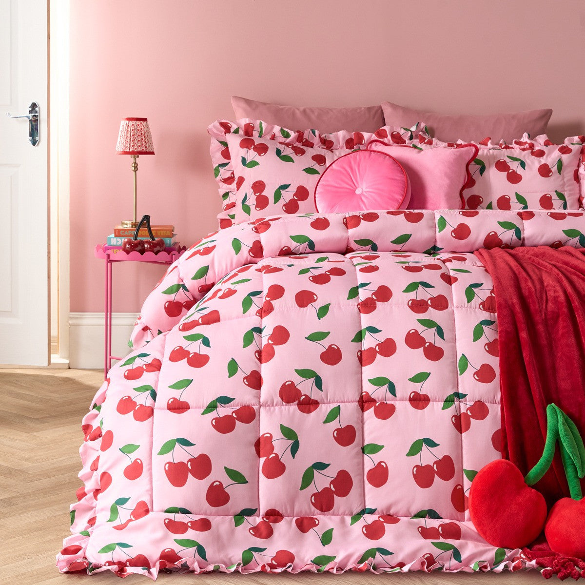 Cherry Print Frill Edge Coverless 7.5 Tog Duvet Set - Pink/Red 🇬🇧