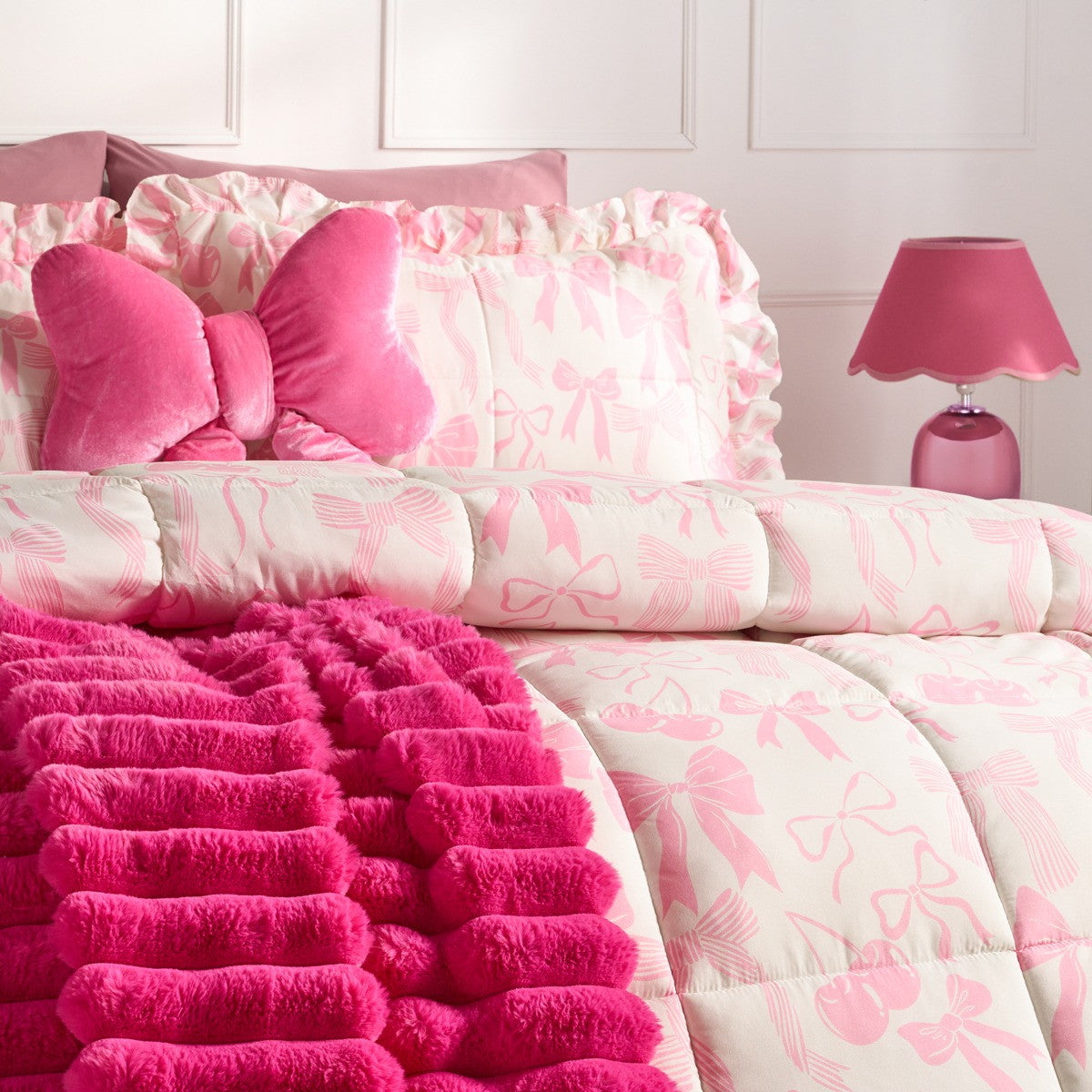 Bow Print Frill Edge Coverless 7.5 Tog Duvet Set - Pink 🇬🇧