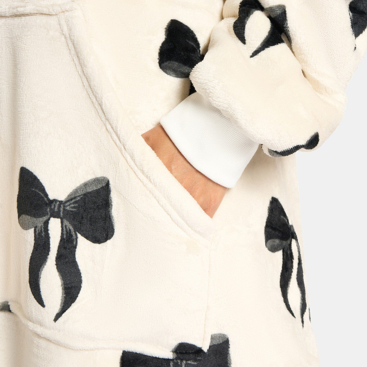 Adults Bow Print Hoodie Blanket 🇬🇧