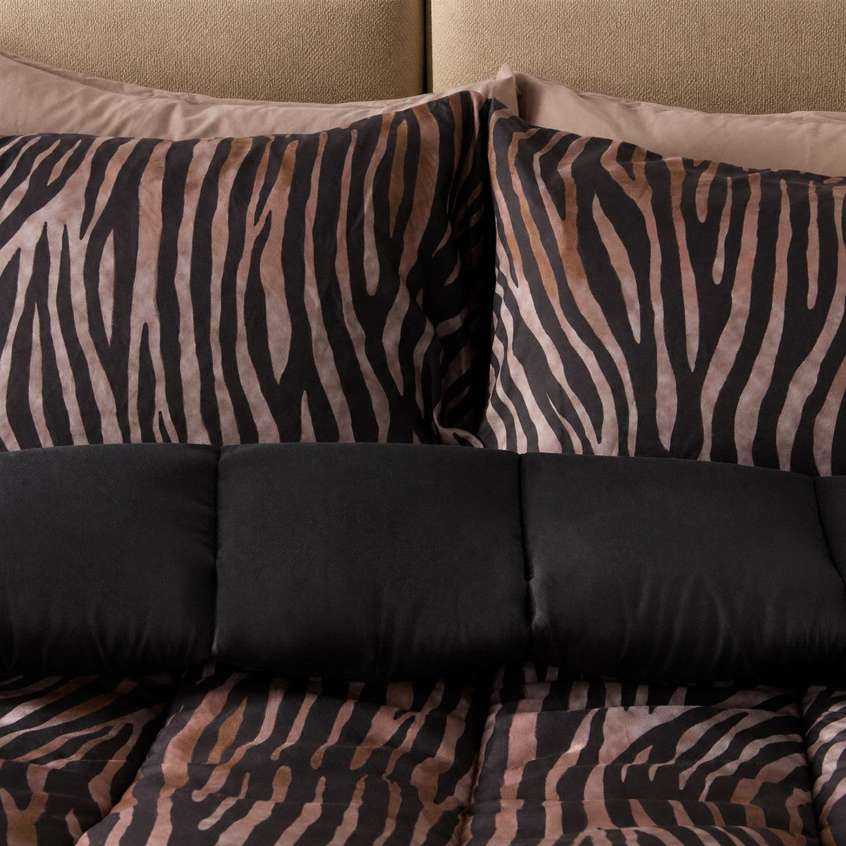 Zebra Print Coverless 10.5 Tog Duvet Set - Natural 🇬🇧