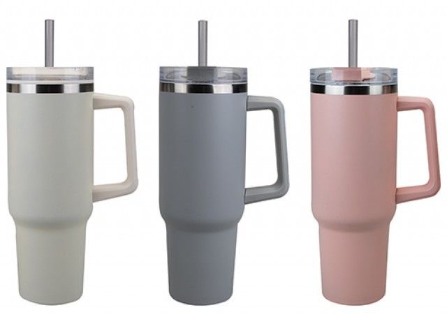 Large Drinking Cup with straw (Assorted) 🇬🇧