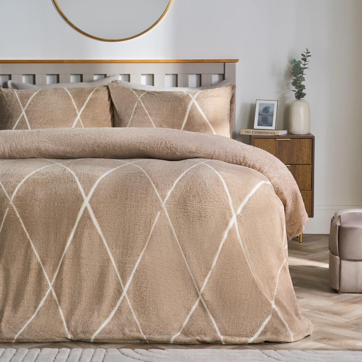 Diamond Check Teddy Fleece Duvet Cover Set - Natural 🇬🇧